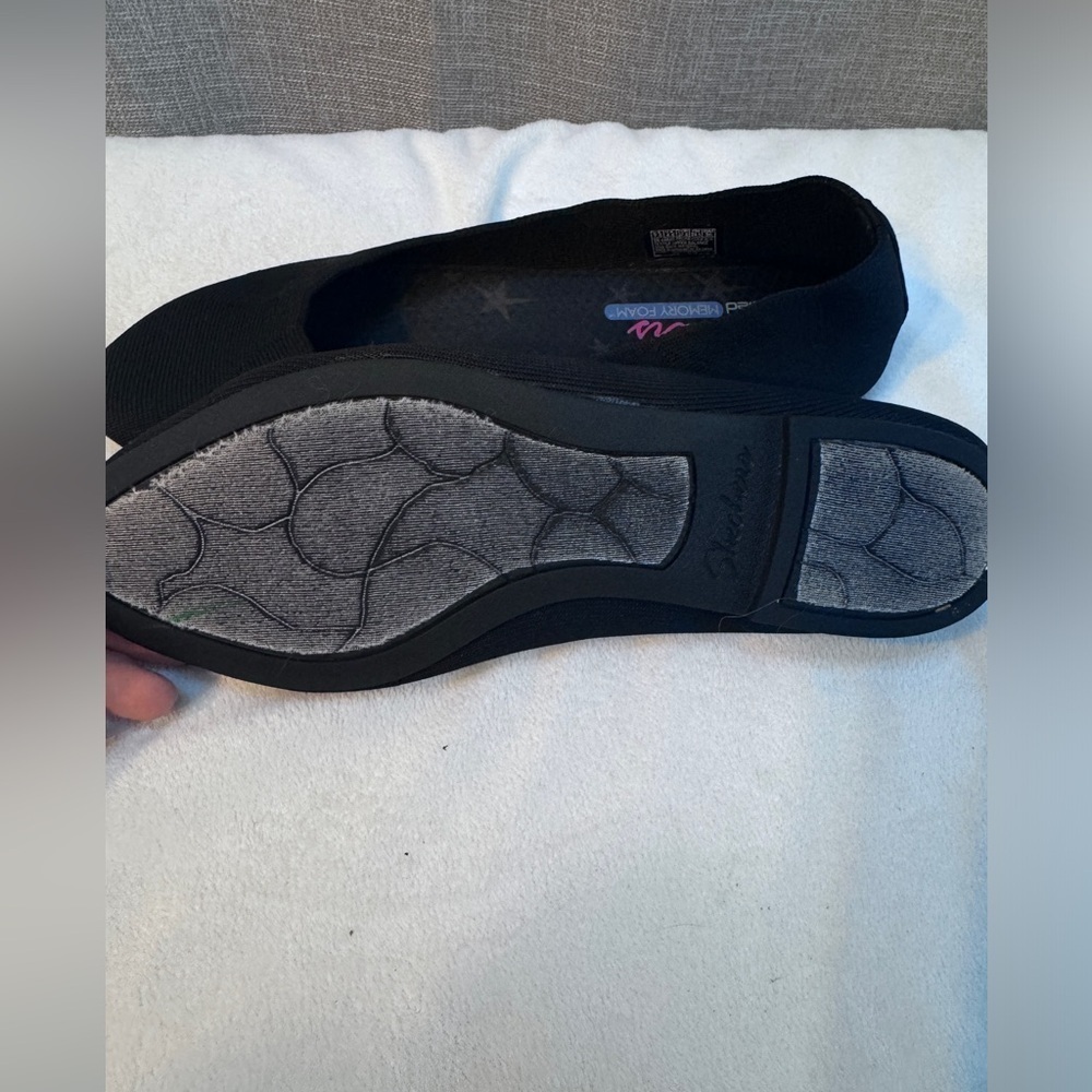 Sketchers memory foam ballet slippers. New no tags but never worn fit, size 7 - Picture 8 of 8
